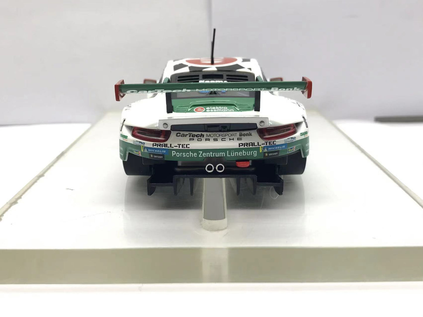 Carrera Digital 132 #54 Porsche 911 RSR CarTech Motorsport Bonk 20032042 | Fan-Paket