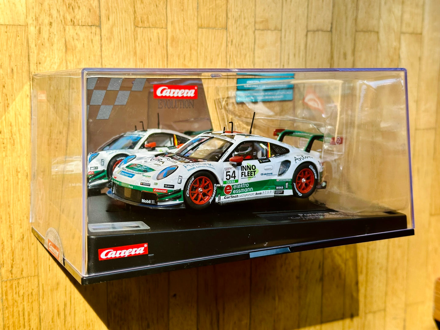 Carrera Digital 132 #54 Porsche 911 RSR CarTech Motorsport Bonk 20032042 | Fan-Paket